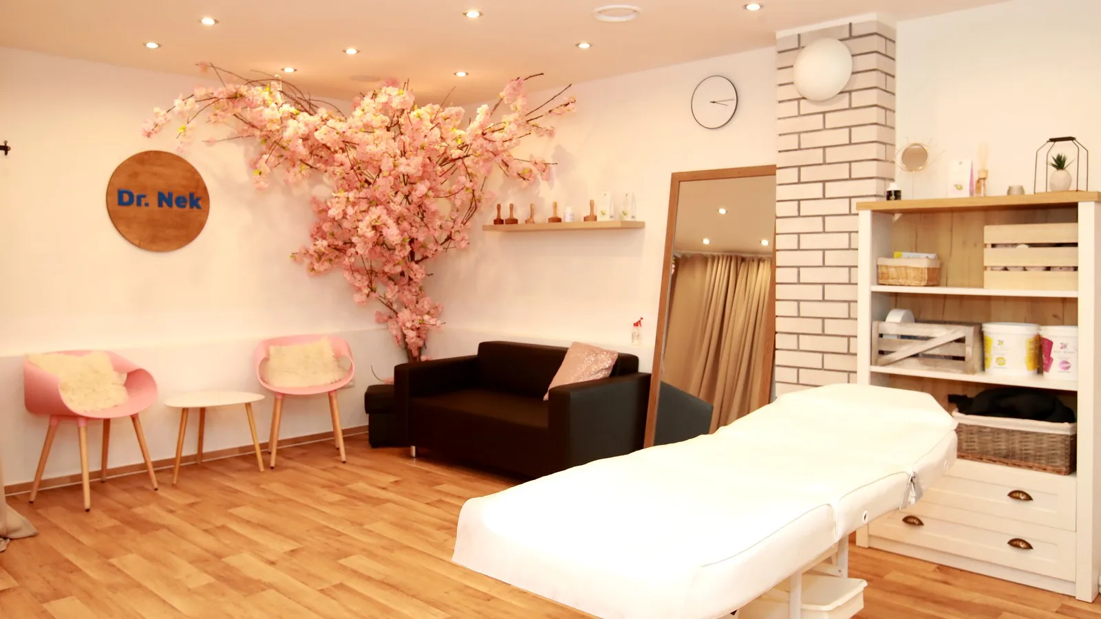 Salon Dr.Nek – interiér salonu