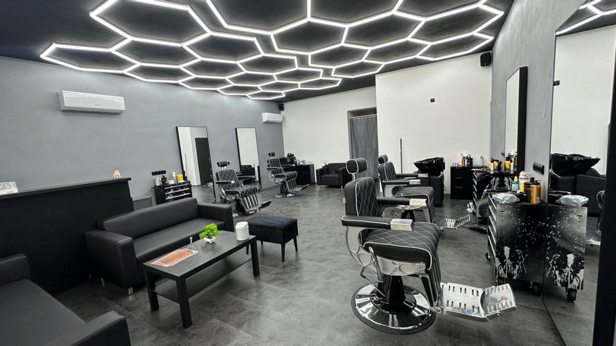Barbers No.1 - Gallery Image 1