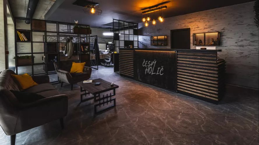 Český Holič - Gallery Image 1