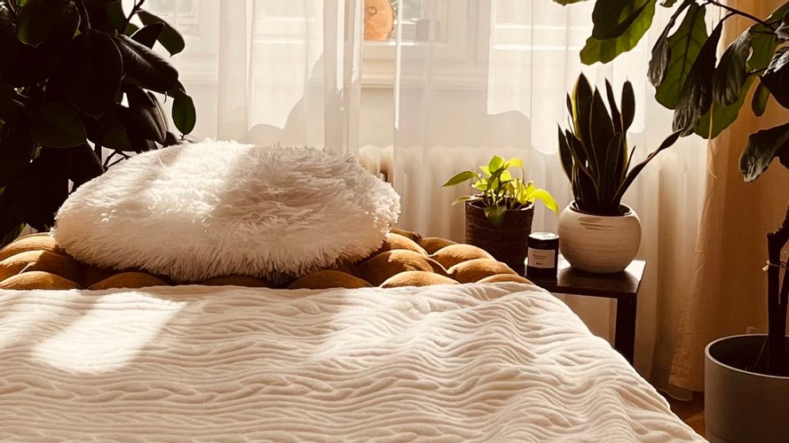 Daniel Dolinaj | Místo Pokoje |  Kraniosakrální terapie | Masáže - Gallery Image 1