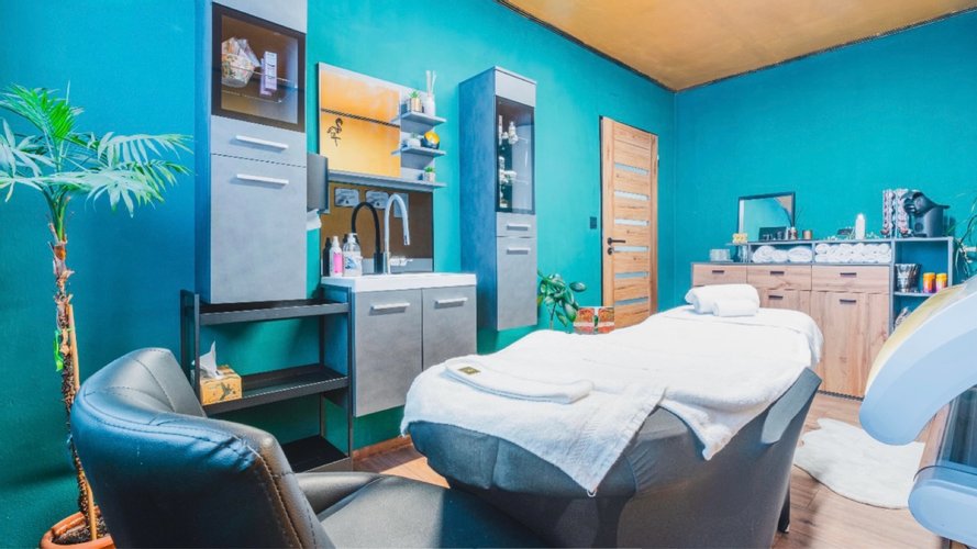 House of Beauty - Gallery Image 1