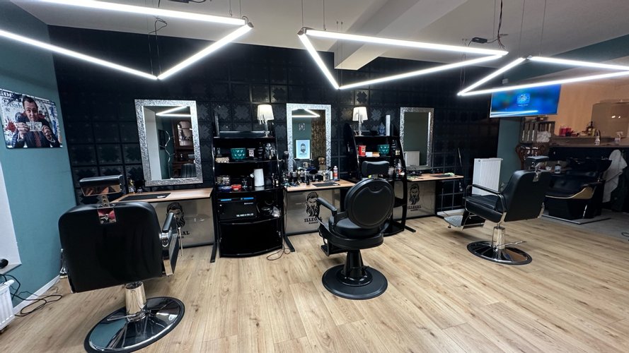 Illegal Barber Radotín  - Gallery Image 1