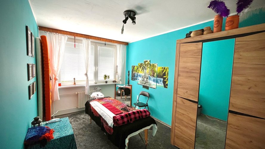 Ja - Gallery Image 1