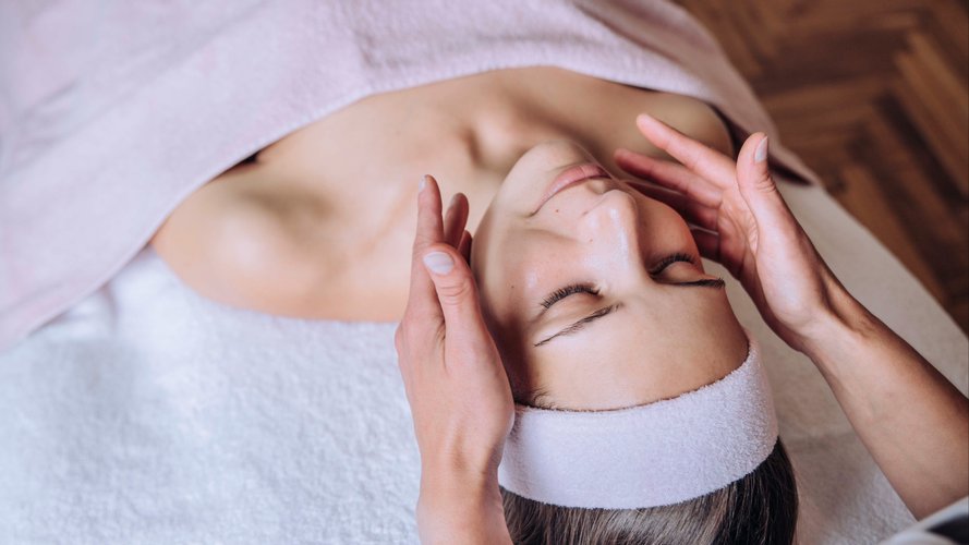 KOSMETICKÝ SALON SÁRA STIKSOVÁ - Gallery Image 1