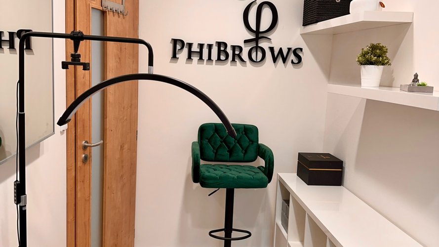 Lenka Stara - Gallery Image 1