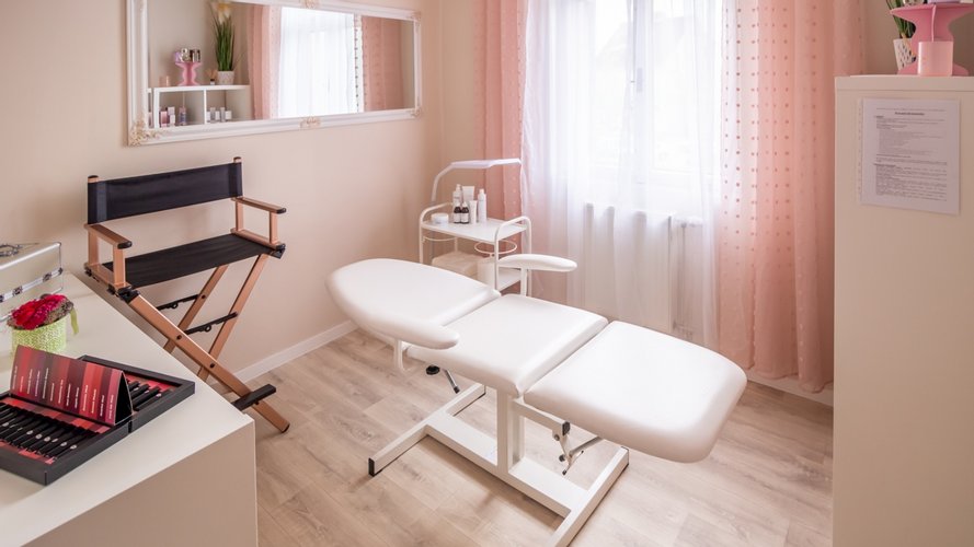 LucyVisage  - Gallery Image 1