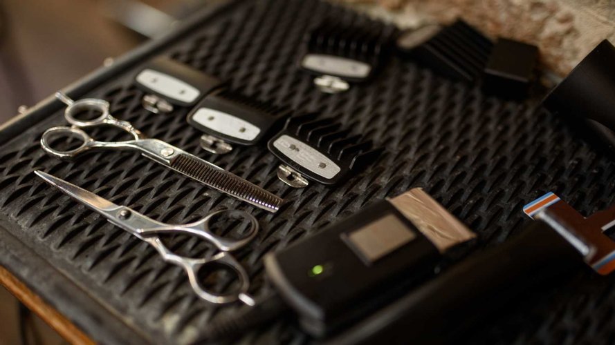 MOJBARBER - Gallery Image 1