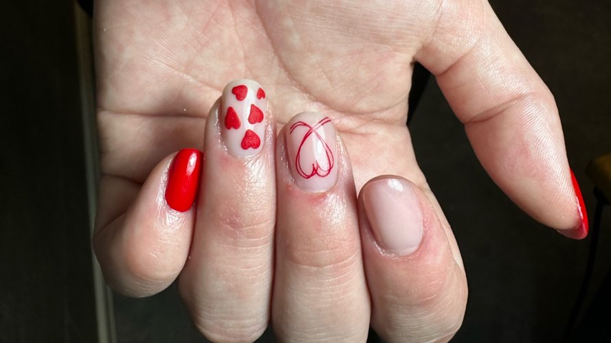 Nail designer Jana Petřivá - Gallery Image 1