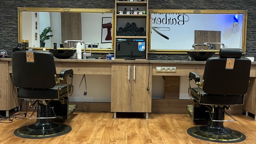 Raya Barber - Gallery Image 1