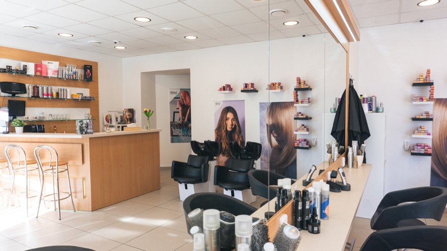 Salon Lady L - Gallery Image 1