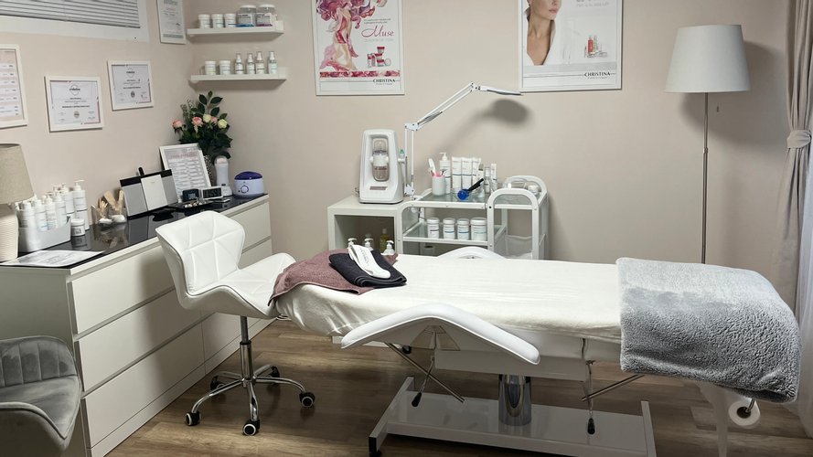 Silencio salon - Gallery Image 1