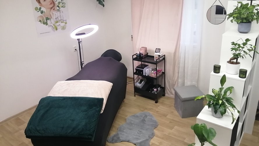 Studio Relax - Bára Mikanová - Gallery Image 1